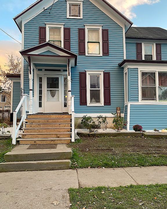 2nd image of 10 Griffin St