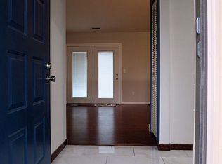 618 Larch Ln, Fort Wayne, IN