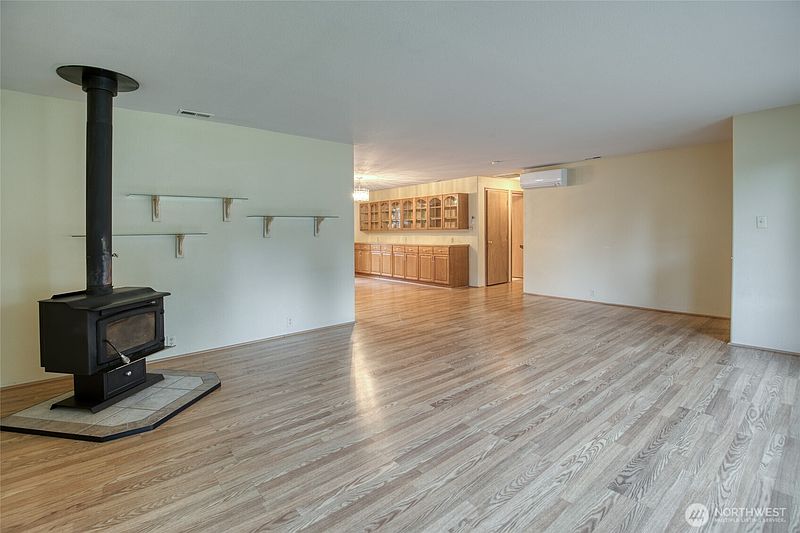 5th image of 685 Copalis Beach Road