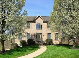 438 Pine Valley Dr, Bridgeville, PA