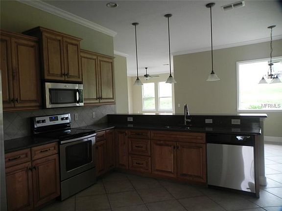 5th image of 5709 Vintage View Blvd