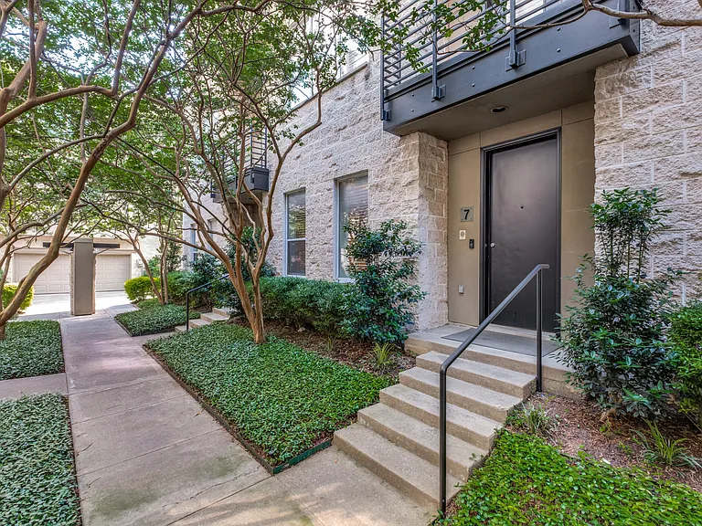4312 McKinney Ave #7 — Photo 2