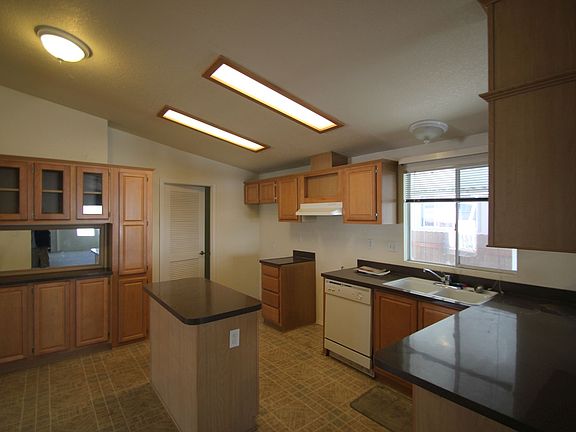 3rd image of 2400 W Valley Pkwy Space 110