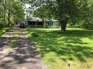 6870 Minnick Rd, Lockport, NY 14094