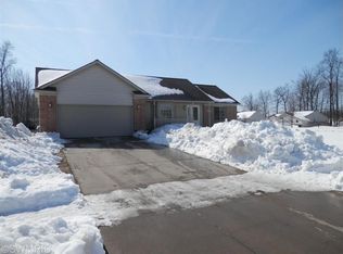 4152 Champlin Dr NW, Grand Rapids, MI