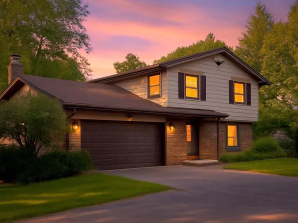 N66W20184 High Point AVENUE, Menomonee Falls, WI 53051
