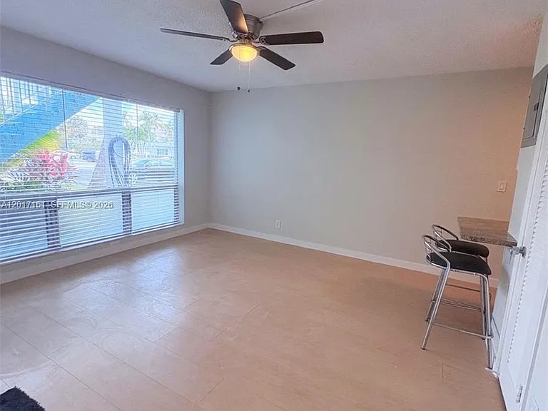 3212 NE 7th Pl #10 — Photo 11
