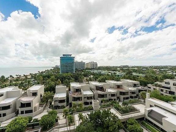 3rd image of 201 Crandon Blvd APT 837