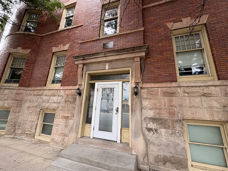3216 W Fullerton Ave #G — Photo 21