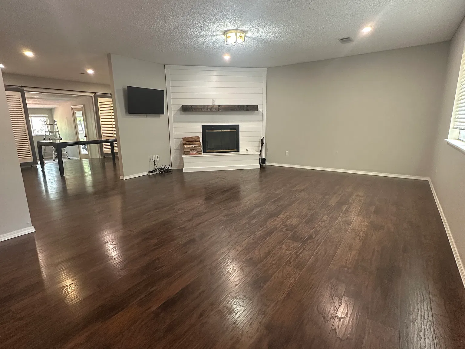 3 bed, 2072 sqft, $2,300 — Photo 3