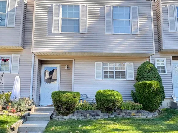 694 Darlington Drive #88, Old Bridge, NJ 08857