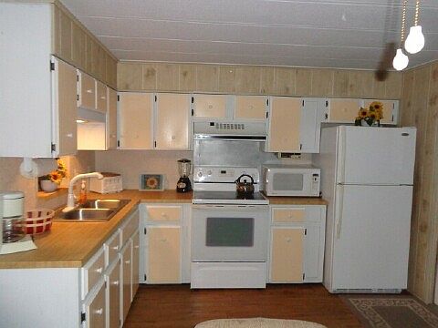 2nd image of 1510 Ariana St Lot 229