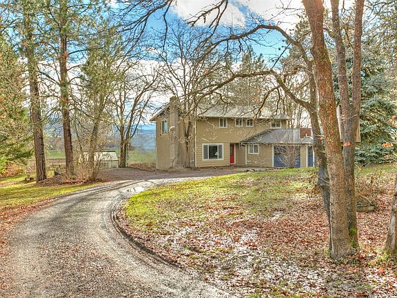 2nd image of 676 Vista Park Dr