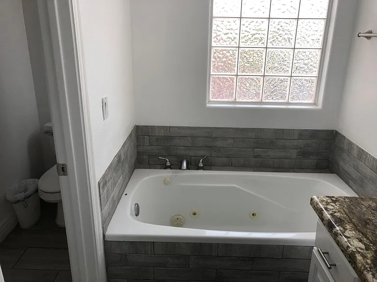 4322 N 78th St #6 — Photo 37