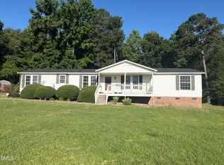 8401 Kenridge Ln, Fuquay Varina, NC 27526
