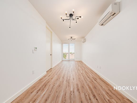2nd image of 150 Bayard St #5E