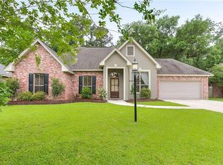 209 Timberwood Dr, Madisonville, LA 70447
