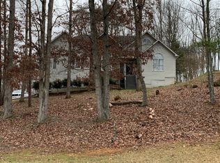 21 Cherokee Hills Dr, Rydal, GA 30171