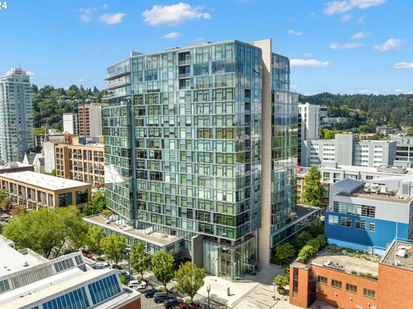 1221 SW 10th Ave Unit 402, Portland, OR 97205