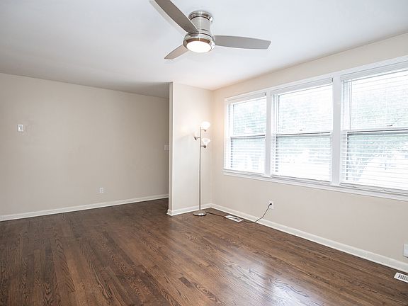 4th image of 510 Taryton Dr