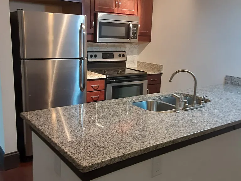 Chatham Lofts — Photo 24
