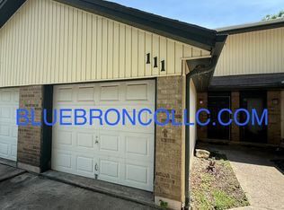 111 SW Oxford Pl, Lees Summit, MO 64063