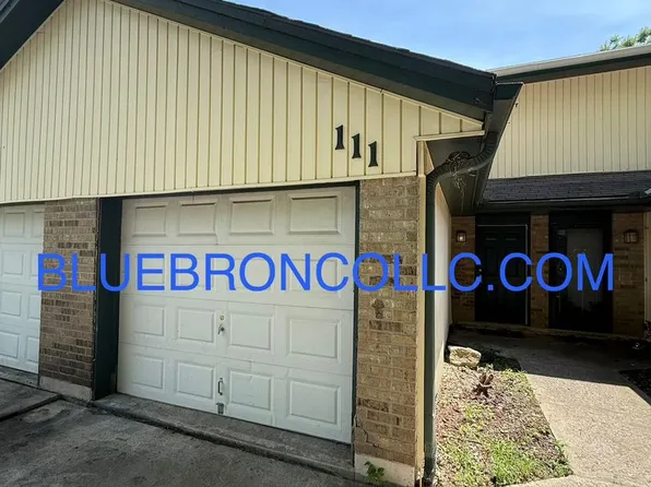 111 SW Oxford Pl, Lees Summit, MO 64063