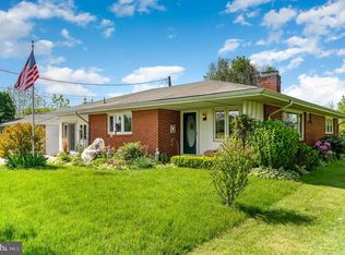 77 Radio Rd, Hanover, PA 17331