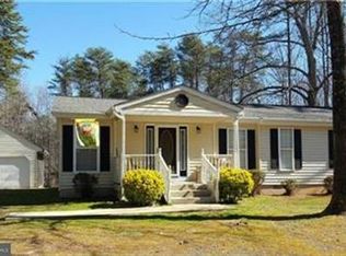 4401 Lewiston Rd, Bumpass, VA 23024