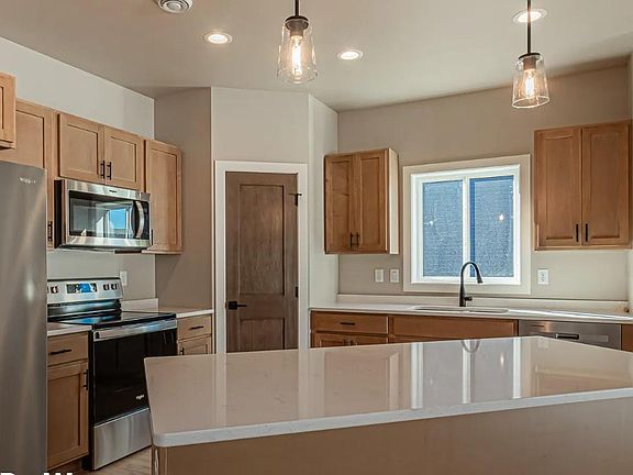 3rd image of 3842 Prairie Dr