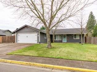 87666 Halcyon Dr, Veneta, OR 97487