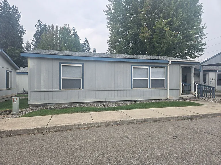 Northside Manor Senior Community — Photo 4
