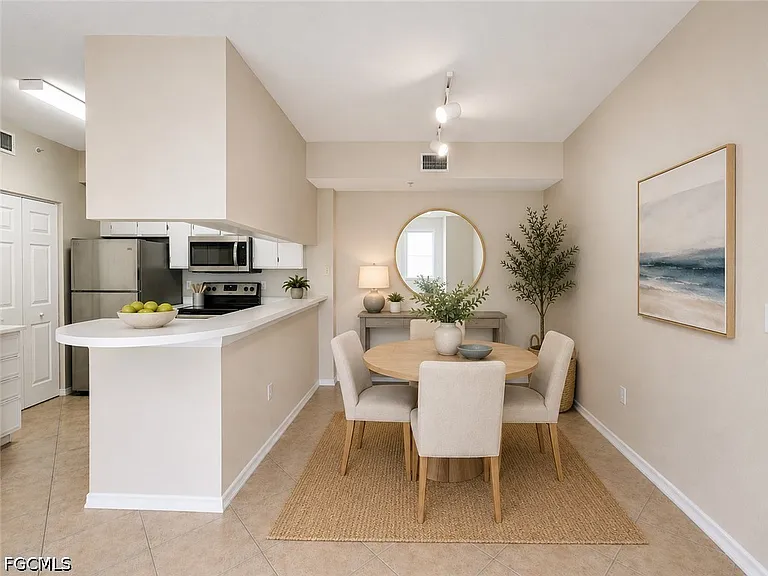 6490 Aragon Way #303 — Photo 9