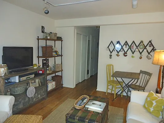 Rented by Urban Real Estate Property Group Inc | media 1