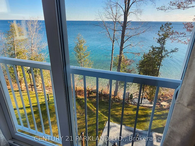 15 Stanley Ave — Photo 21