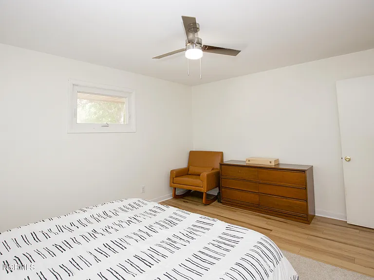 1000 Robinwood Rd — Photo 35