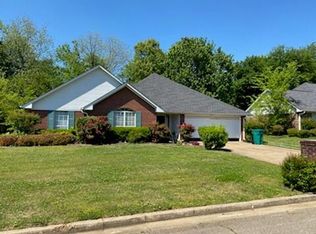 2150 Crabapple Dr, Tupelo, MS 38801