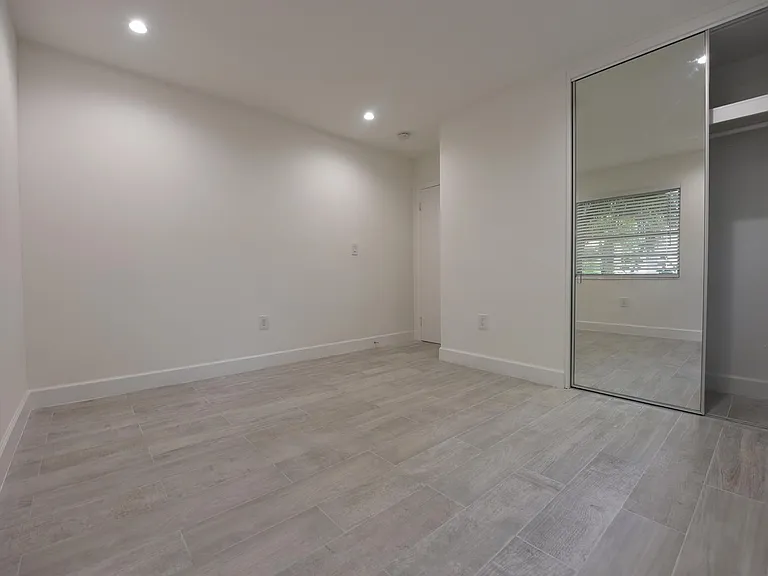 CLOSET SPACE | XIORA MODEL | 1 BEDROOM, 1 BATH