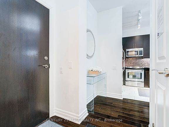 4th image of 17 Ruddington Dr #101