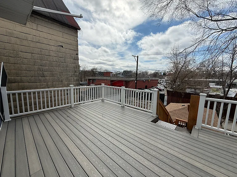 5942 S Justine St — Photo 7
