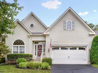 27 Thornton St, Hillsborough, NJ 08844