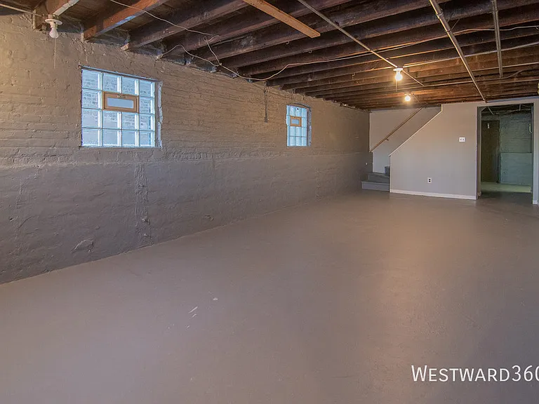 4246 N Menard Ave — Photo 22