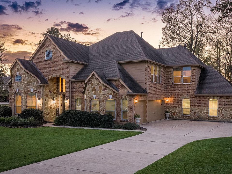 1st image of 28503 Riverside Crest Ln