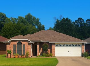 53 Pebble Creek Dr S, Longview, TX 75605