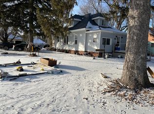 108 N West St, Ceylon, MN 56121