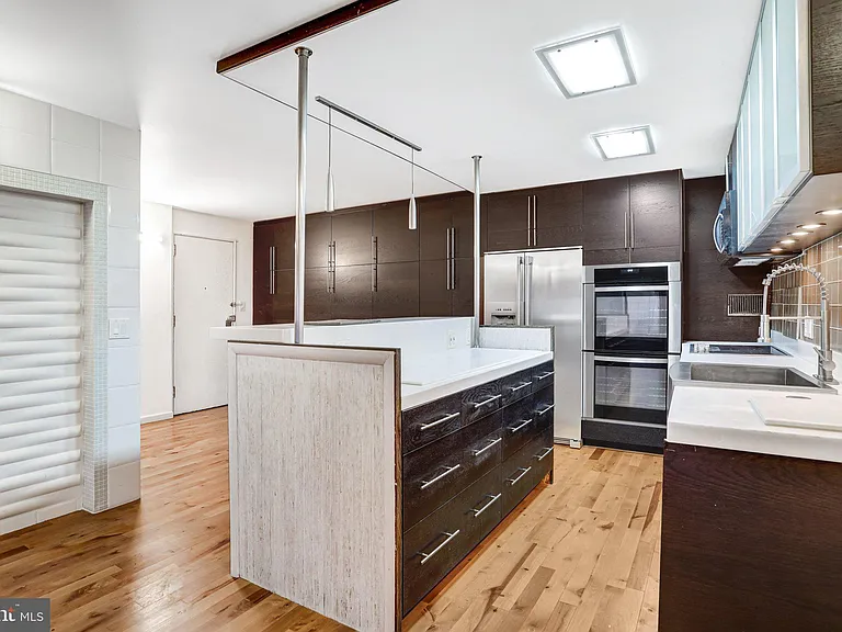 1718 P St NW #307 — Photo 4