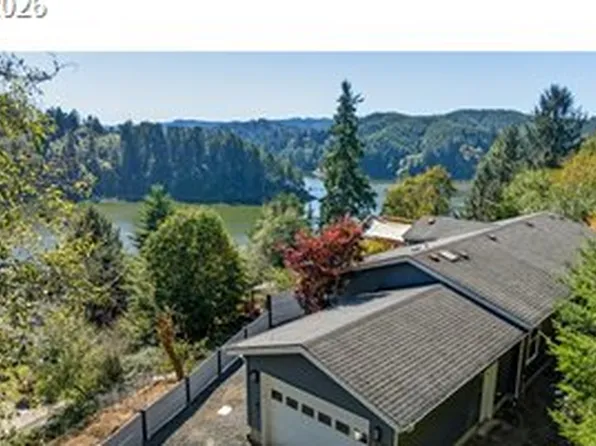 400 Tenmile Ter, Lakeside, OR 97449