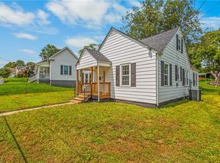 220 Broad St, Mount Airy, NC 27030