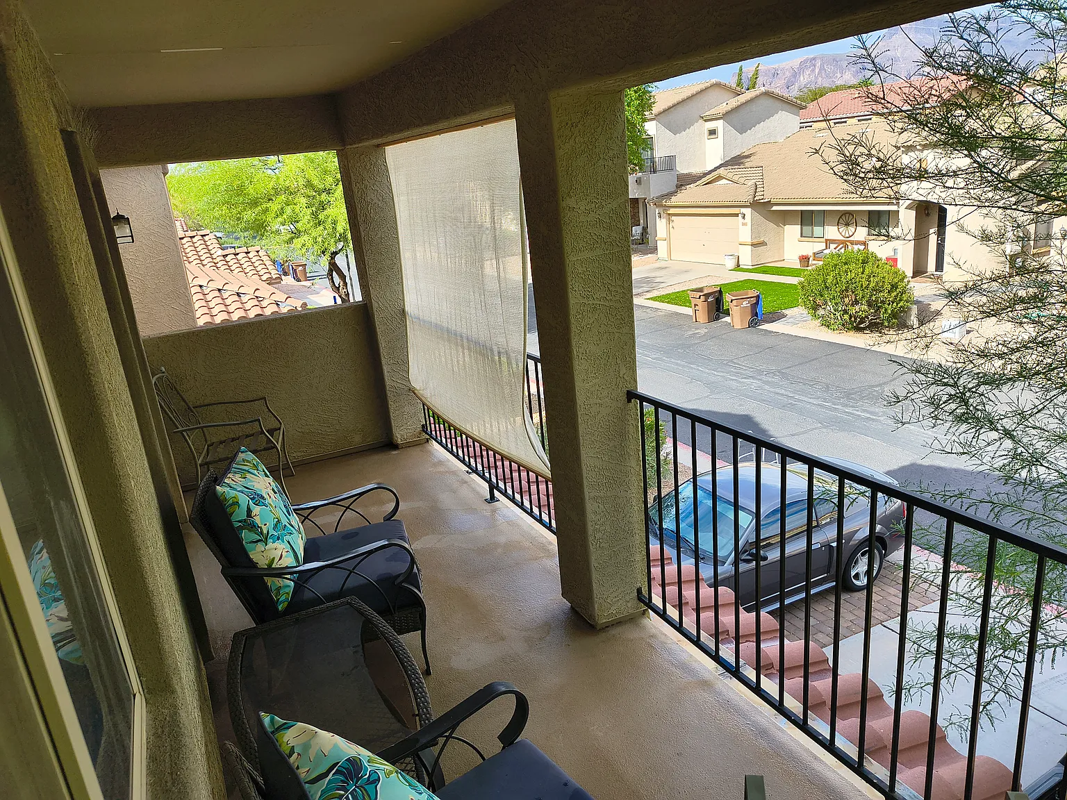 4 bed, 2.5 bath, 1825 sqft, $900 — Photo 1