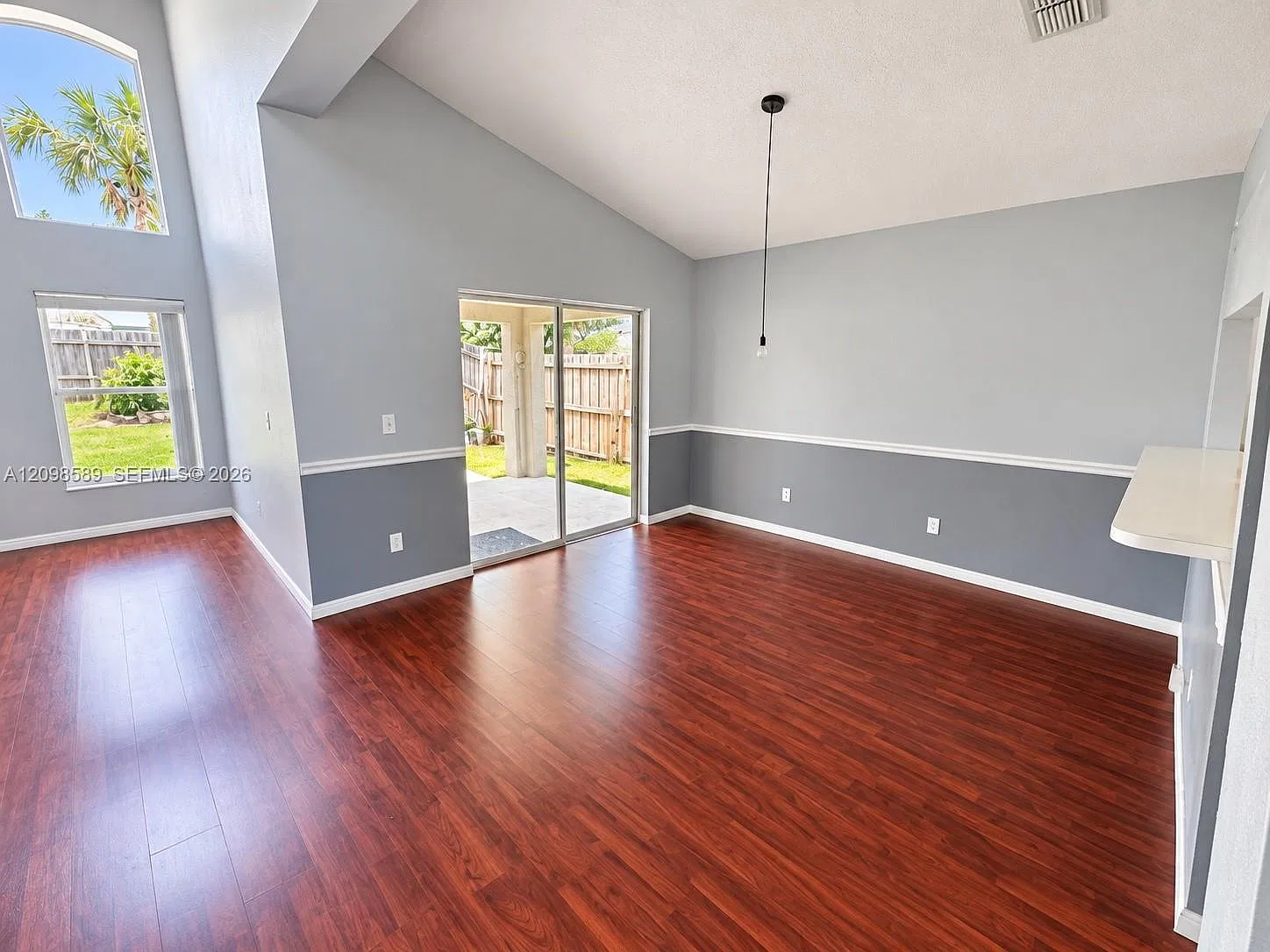 3 bed, 2.5 bath, $2,600 — Photo 3